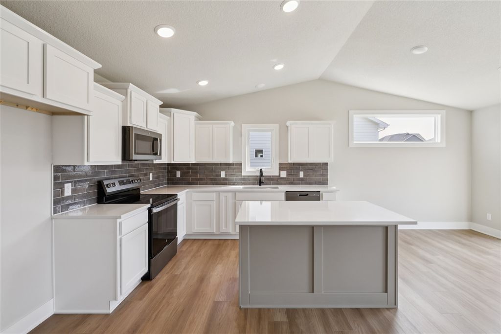 1606 NW Benjamin Drive, Ankeny, IA 50023