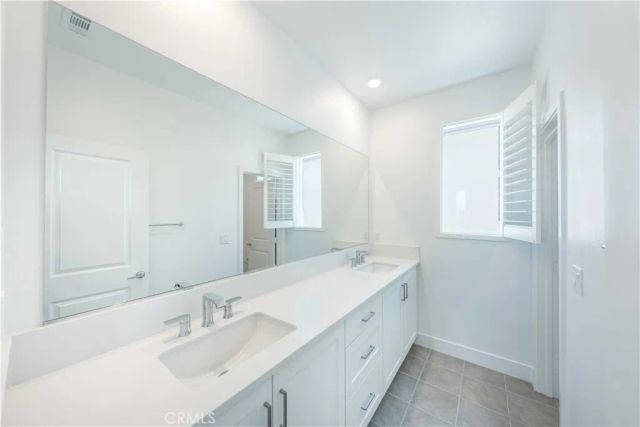 232 Junco, Irvine, CA 92618