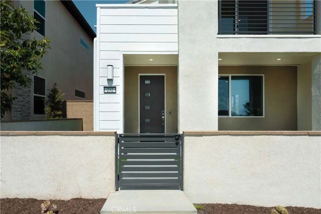 232 Junco, Irvine, CA 92618