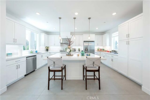 232 Junco, Irvine, CA 92618