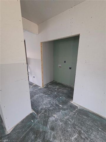 1376 Piedmont Drive, Lexington, NC 27295