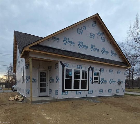 1376 Piedmont Drive, Lexington, NC 27295