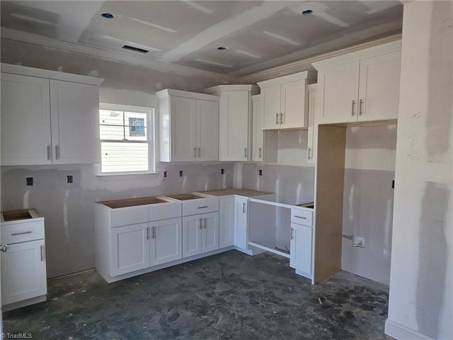 1376 Piedmont Drive, Lexington, NC 27295