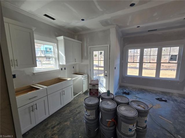 1376 Piedmont Drive, Lexington, NC 27295