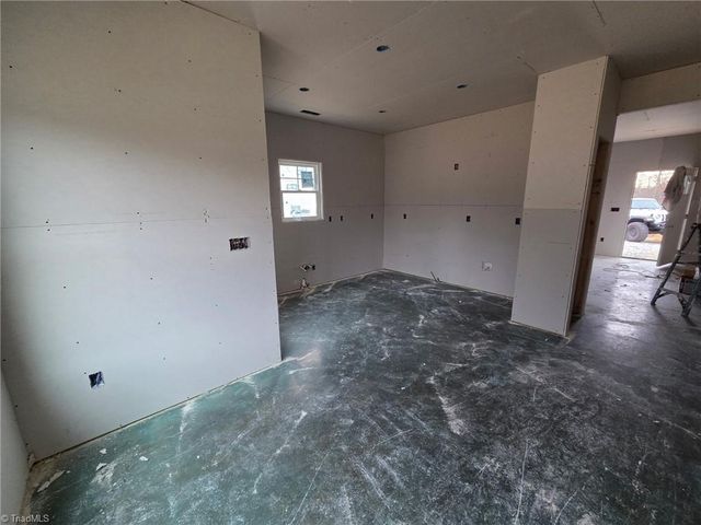 1376 Piedmont Drive, Lexington, NC 27295