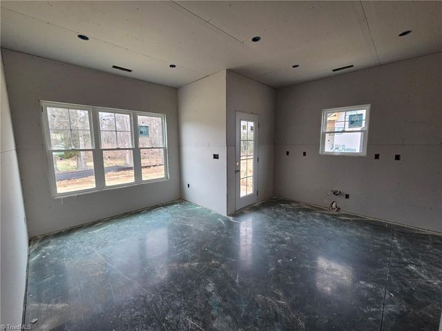 1376 Piedmont Drive, Lexington, NC 27295