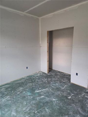 1376 Piedmont Drive, Lexington, NC 27295