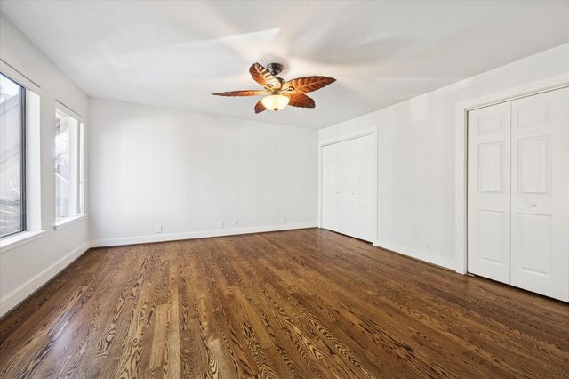 225 Litchfield Lane, Houston, TX 77024