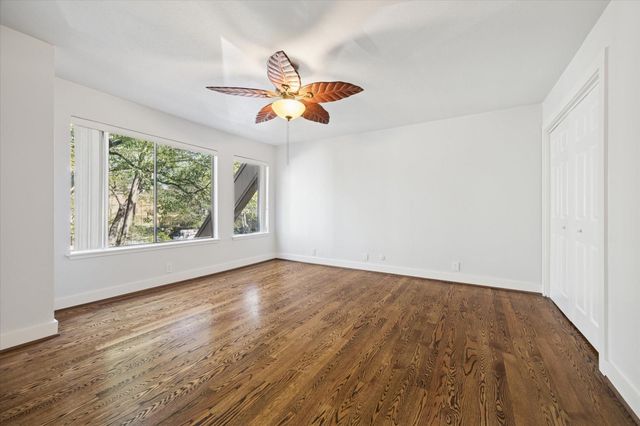 225 Litchfield Lane, Houston, TX 77024