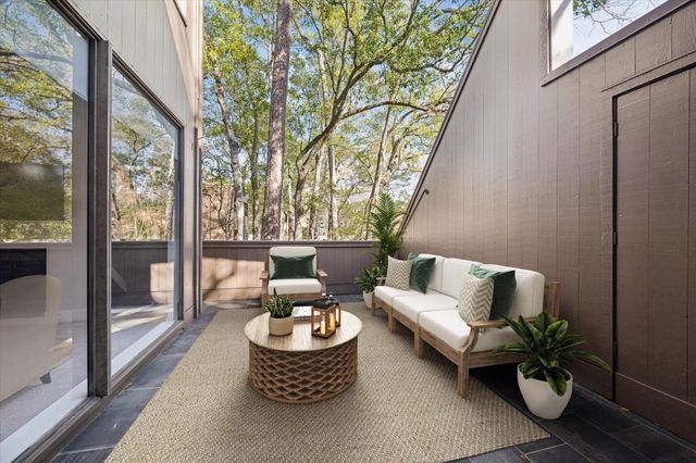 225 Litchfield Lane, Houston, TX 77024