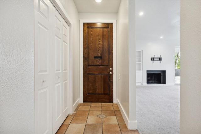 225 Litchfield Lane, Houston, TX 77024