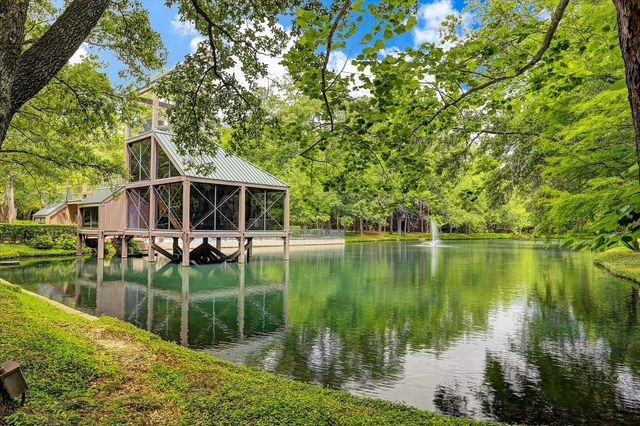 225 Litchfield Lane, Houston, TX 77024