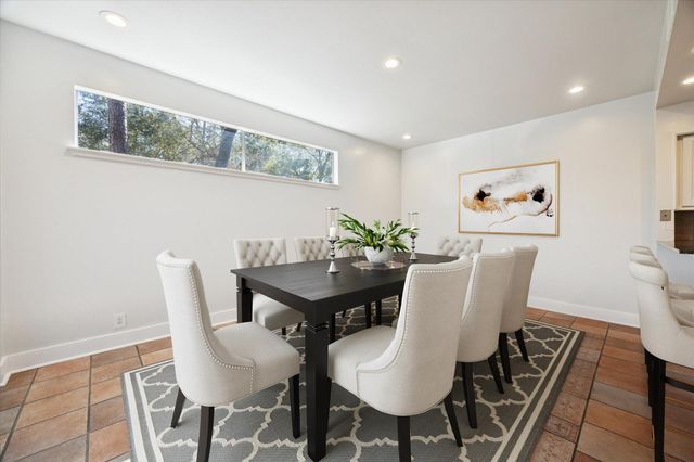 225 Litchfield Lane, Houston, TX 77024