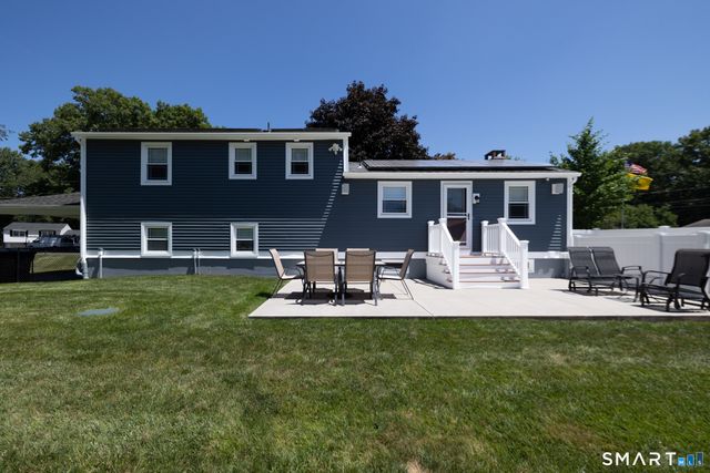 2 Woodridge Court, Southington, CT 06489