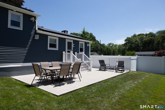 2 Woodridge Court, Southington, CT 06489