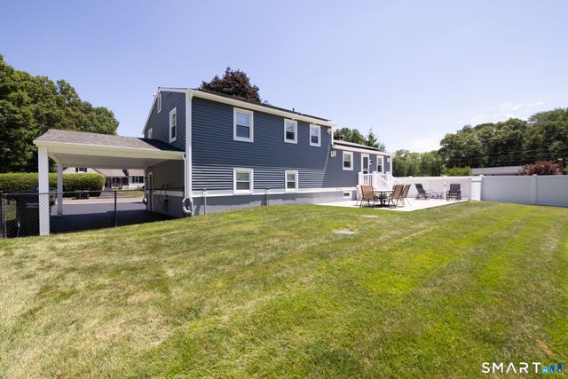 2 Woodridge Court, Southington, CT 06489