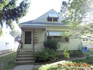 3240 S Dayfield AVENUE, Milwaukee, WI 53207