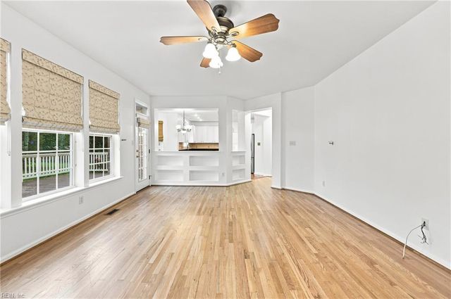 126 Hawks Nest Lane LN, Suffolk, VA 23435