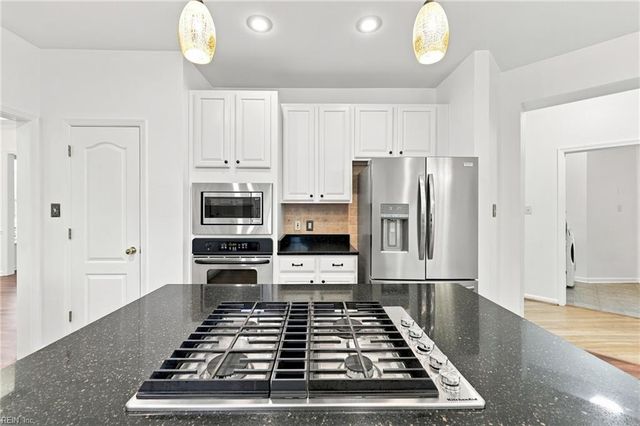 126 Hawks Nest Lane LN, Suffolk, VA 23435