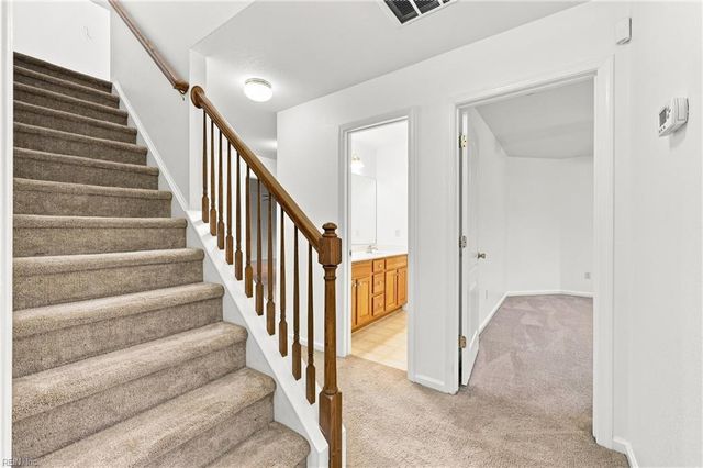 126 Hawks Nest Lane LN, Suffolk, VA 23435