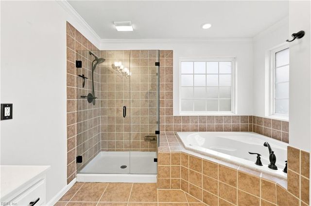 126 Hawks Nest Lane LN, Suffolk, VA 23435