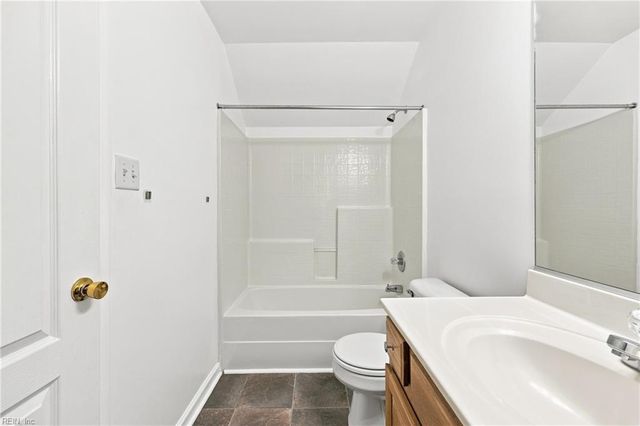 126 Hawks Nest Lane LN, Suffolk, VA 23435
