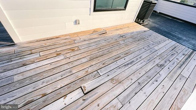 1266 Holbrook Ter NE Unit 1, Washington, DC 20002