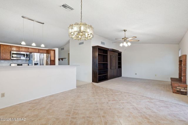 8470 N Star Grass Drive, Tucson, AZ 85742