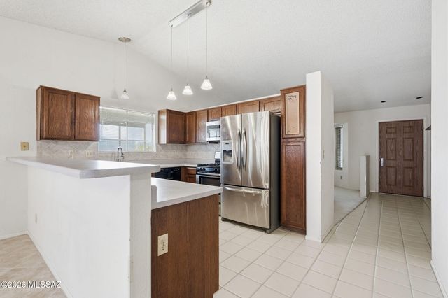 8470 N Star Grass Drive, Tucson, AZ 85742