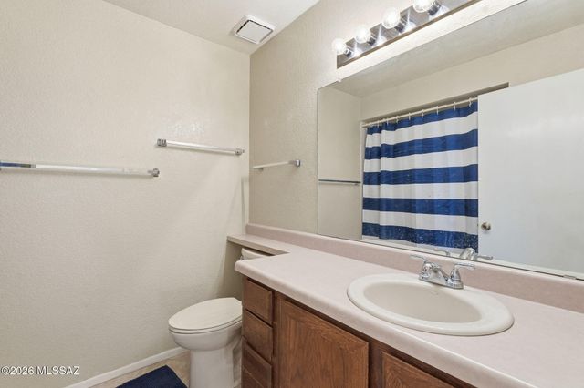 8470 N Star Grass Drive, Tucson, AZ 85742