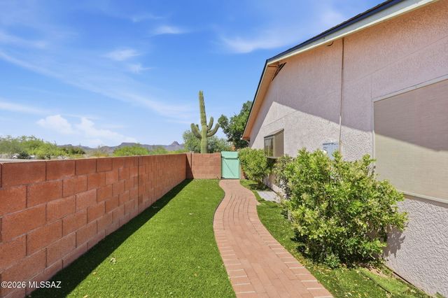 8470 N Star Grass Drive, Tucson, AZ 85742