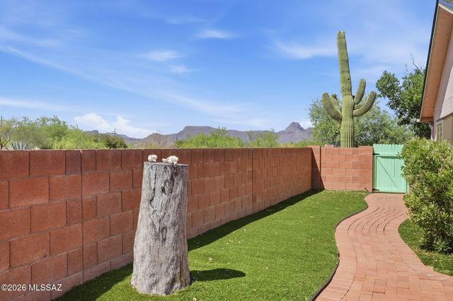 8470 N Star Grass Drive, Tucson, AZ 85742