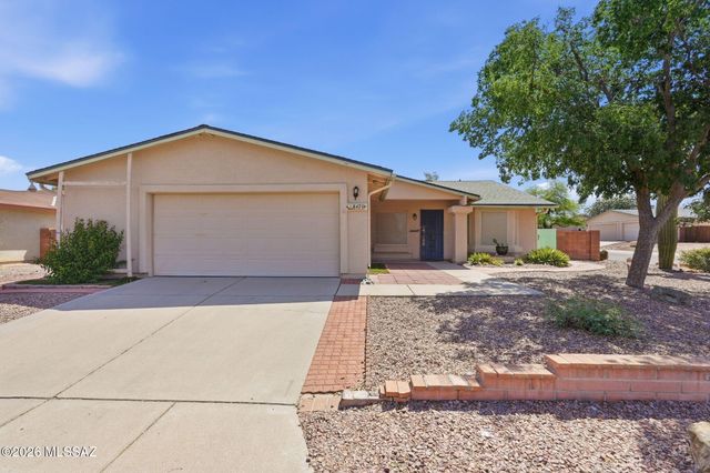 8470 N Star Grass Drive, Tucson, AZ 85742