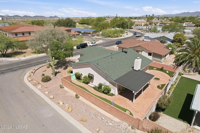 8470 N Star Grass Drive, Tucson, AZ 85742