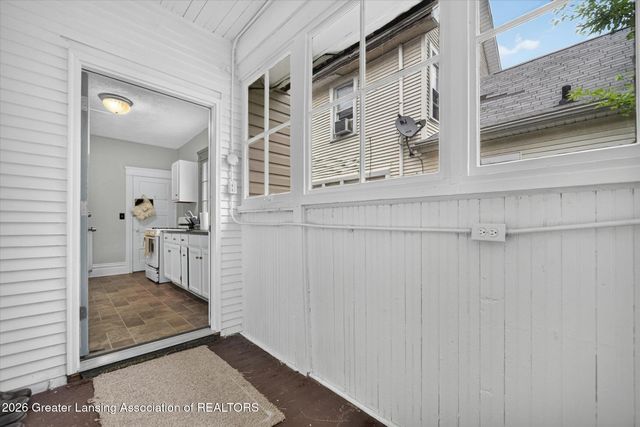 921 W Genesee Street, Lansing, MI 48915