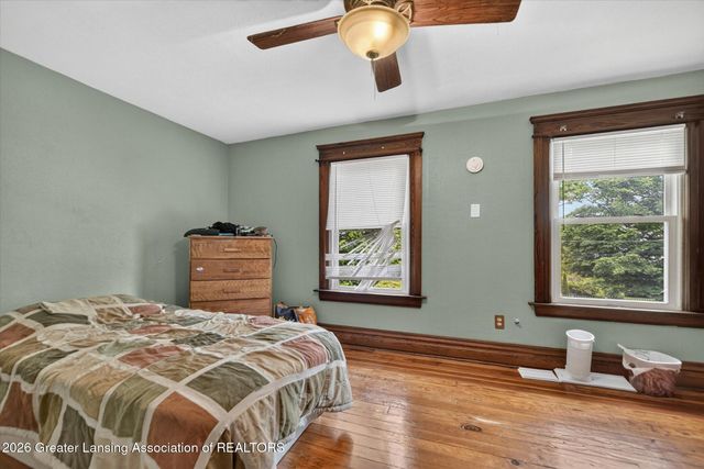 921 W Genesee Street, Lansing, MI 48915