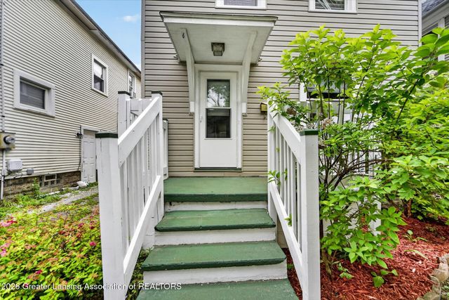 921 W Genesee Street, Lansing, MI 48915