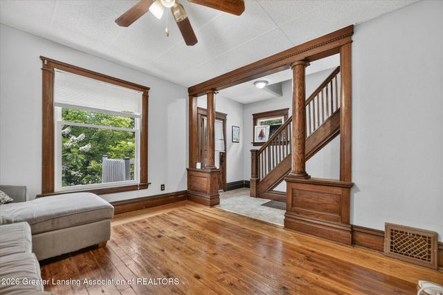 921 W Genesee Street, Lansing, MI 48915