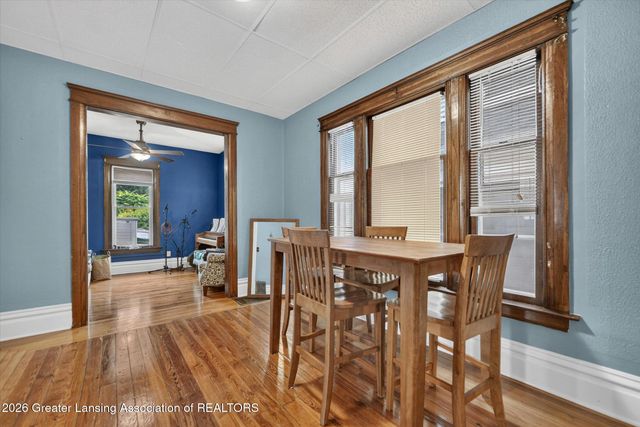 921 W Genesee Street, Lansing, MI 48915