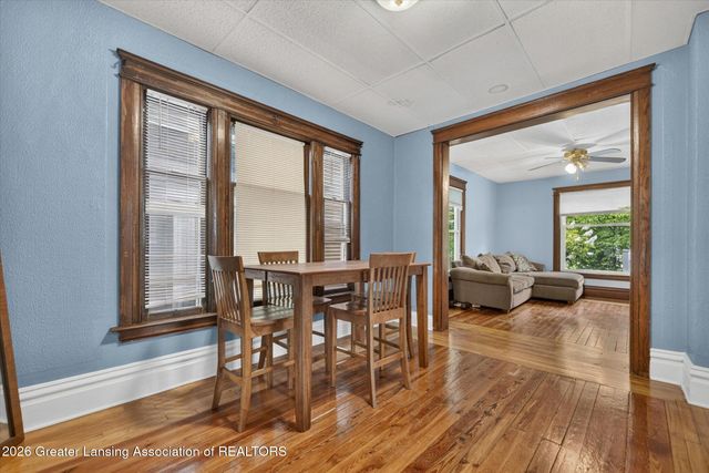 921 W Genesee Street, Lansing, MI 48915
