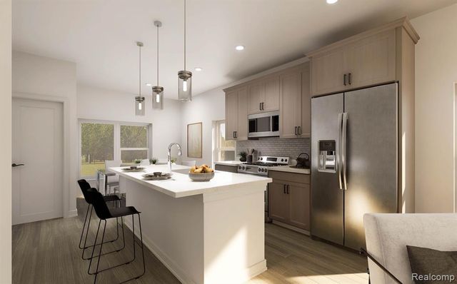 33022 Rougeside Trail Road 53, Farmington, MI 48336