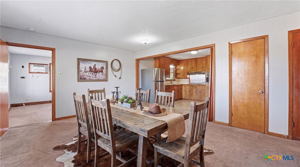 Image 17 of property listing at 1603 Seydler Street, Gonzales, TX 78629