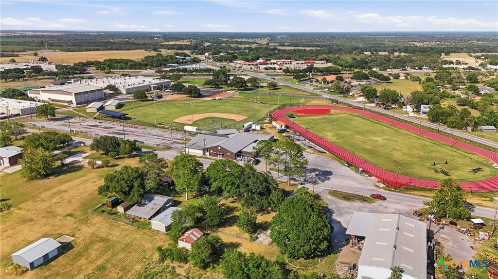 Image 33 of property listing at 1603 Seydler Street, Gonzales, TX 78629