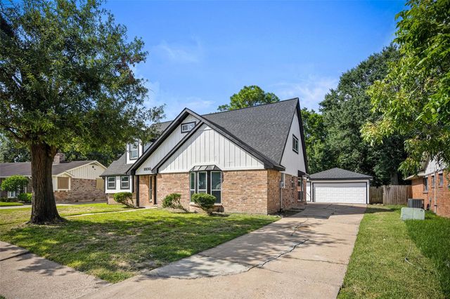 11930 Kirkway Drive, Houston, TX 77089