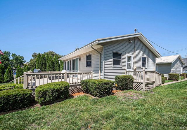 10461 N Moore Street, Syracuse, IN 46567
