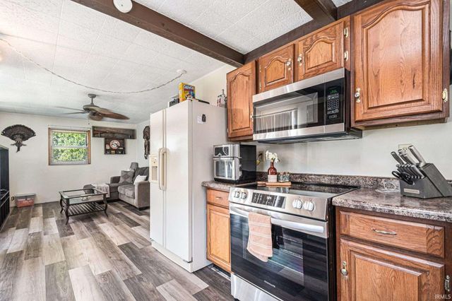 10461 N Moore Street, Syracuse, IN 46567