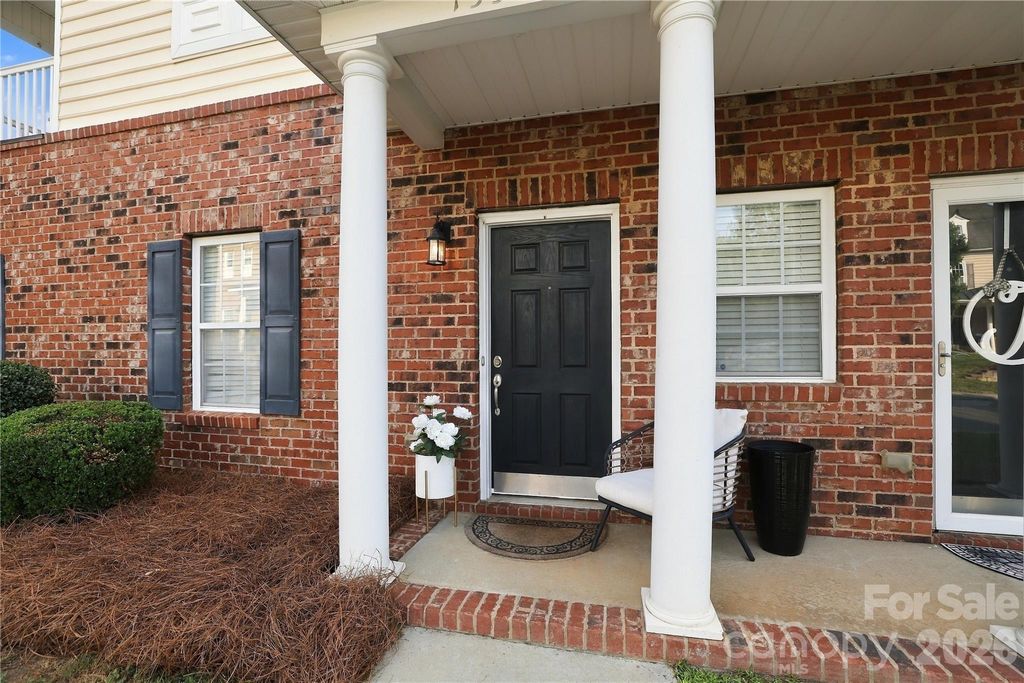 15329 Jade Street, Charlotte, NC 28277