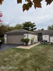 6717 Embassy Court, E, Maumee, OH 43537