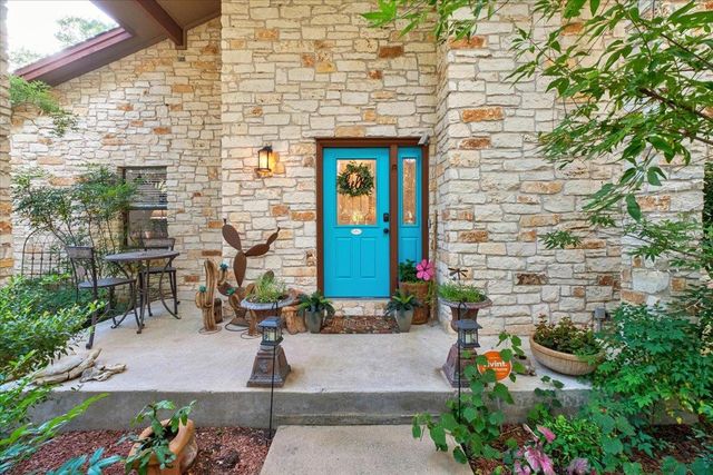 208 Daybreak CV, Buda, TX 78610