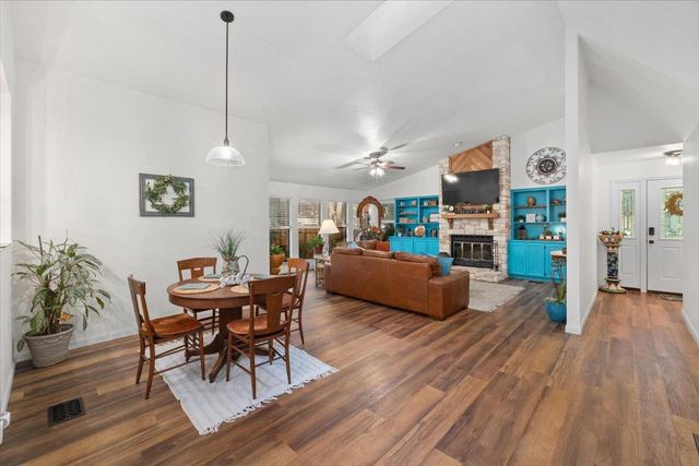208 Daybreak CV, Buda, TX 78610